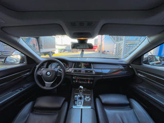 BMW 7 Series foto 9