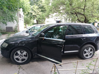 Volkswagen Touareg foto 4