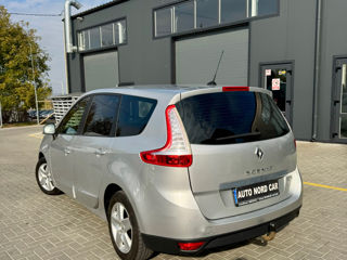 Renault Grand Scenic foto 3