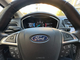 Ford Fusion foto 15