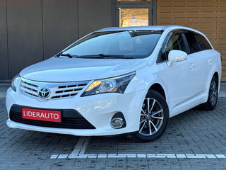 Toyota Avensis foto 3