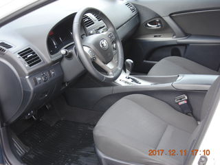 Toyota Avensis foto 5