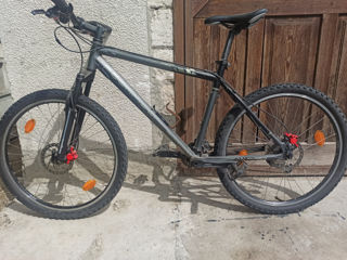 Велосипед  "Btwin Rockrider" 520