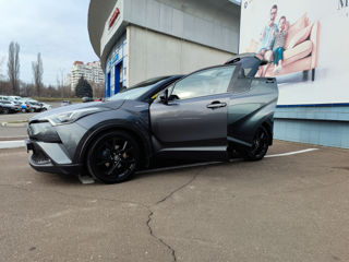 Toyota C-HR foto 4