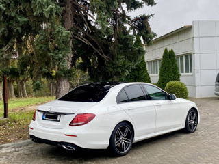 Mercedes E-Class foto 3