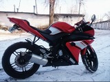 Yamaha YZF-R125 foto 4