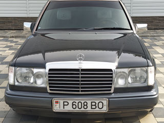 Mercedes E-Class foto 5