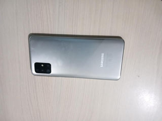 Se vinde samsung galaxi A51