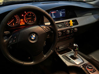 BMW 5 Series foto 8