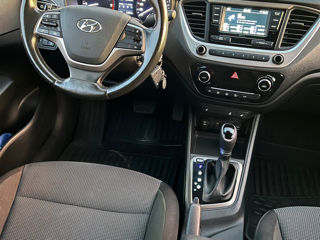 Hyundai Accent foto 8