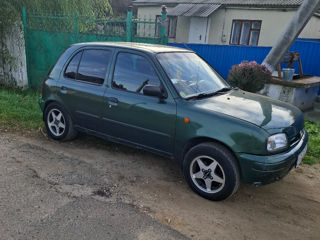 Nissan Micra foto 2