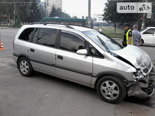 Opel Zafira foto 3