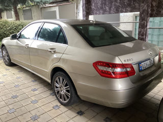 Mercedes E-Class foto 2