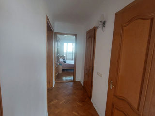 Apartament cu 3 camere, 70 m², Sculeni, Chișinău foto 12