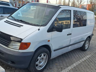 Mercedes Vito foto 2