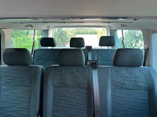 Volkswagen Caravelle foto 8