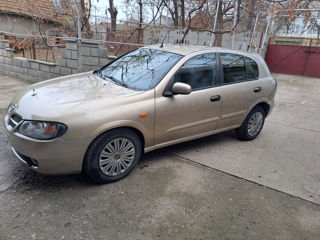 Nissan Almera foto 6