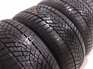 225 65 R17  Nokian