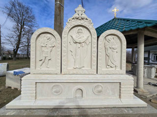 Sculpturi din piatră de Cosăuţi. фото 0