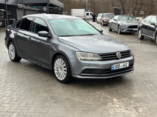 Volkswagen Jetta foto 5