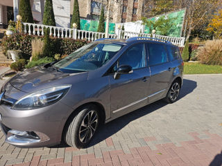 Renault Grand Scenic foto 2