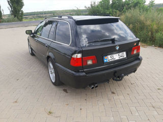 BMW 5 Series foto 5