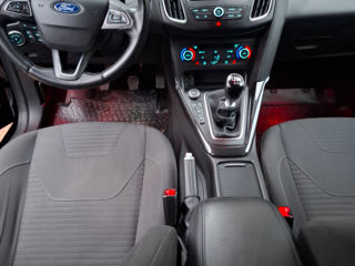 Ford Focus foto 8