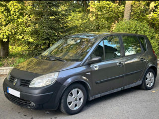 Renault Grand Scenic foto 3