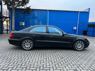 Mercedes E-Class foto 12