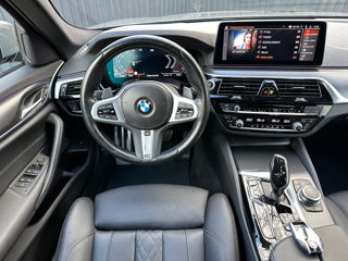 BMW 5 Series foto 16