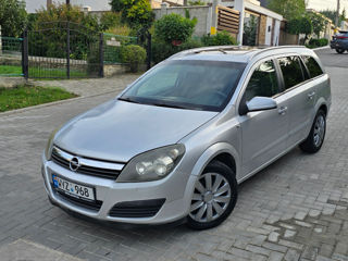 Opel Astra foto 1