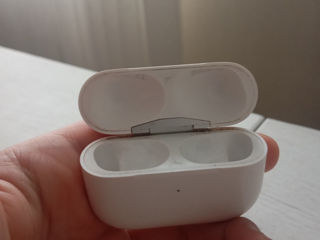 Cutie de la airpods foto 3