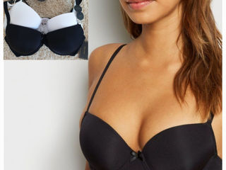 Calvin Klein, Tezenis, Wonderbra, New Look marimi diferite foto 10