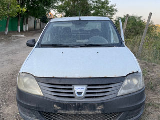 Dezmembrez Dacia logan 2009