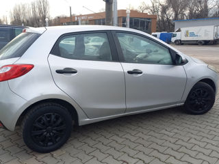 Mazda 2 foto 4