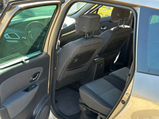 Renault Grand Scenic foto 11