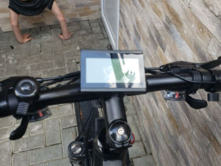 Bicicletă electrică foto 3
