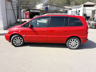 Opel Zafira foto 3