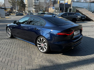 Jaguar XE фото 0