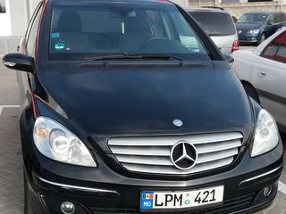 Mercedes B Class foto 2