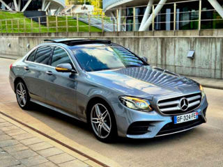 Mercedes E-Class foto 2