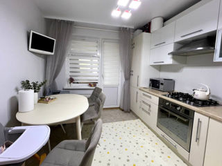 Apartament cu 3 camere, 74 m², Buiucani, Chișinău