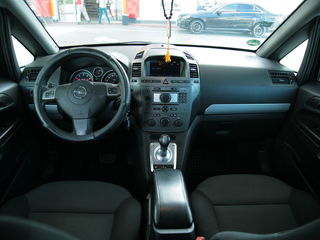 Opel Zafira foto 7