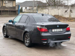 BMW 5 Series foto 3