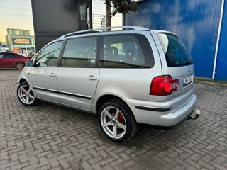 Volkswagen Sharan foto 4