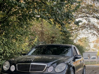 Mercedes E-Class foto 4