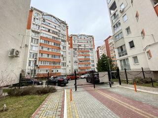 Apartament cu 3 camere, 91 m², Centru, Chișinău foto 3
