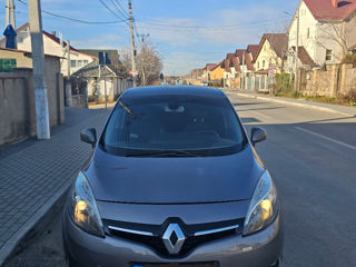 Renault Grand Scenic foto 3