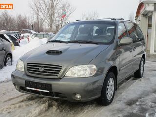 KIA Carnival foto 1