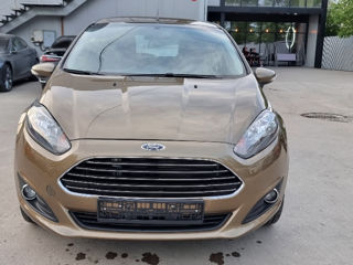 Ford Fiesta foto 7